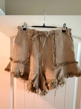 High-Waist Frayed Knit Shorts in Beige — Women